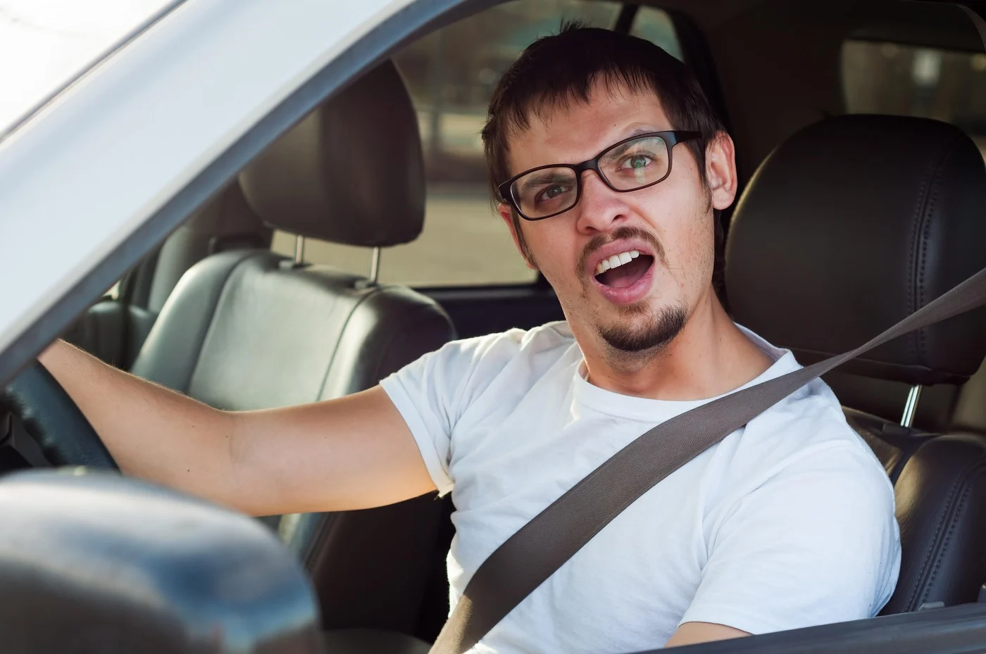 5 znakova niže inteligencije i plitkog razmišljanja