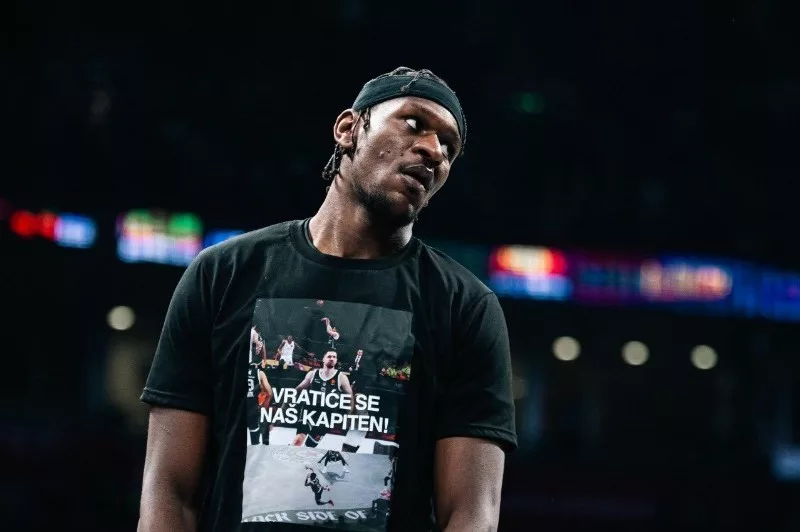 HOĆE LI GA UVJERITI DA SE NE VRAĆA U NBA? Bonga je dobio nevjerojatnu ponudu iz Eurolige!