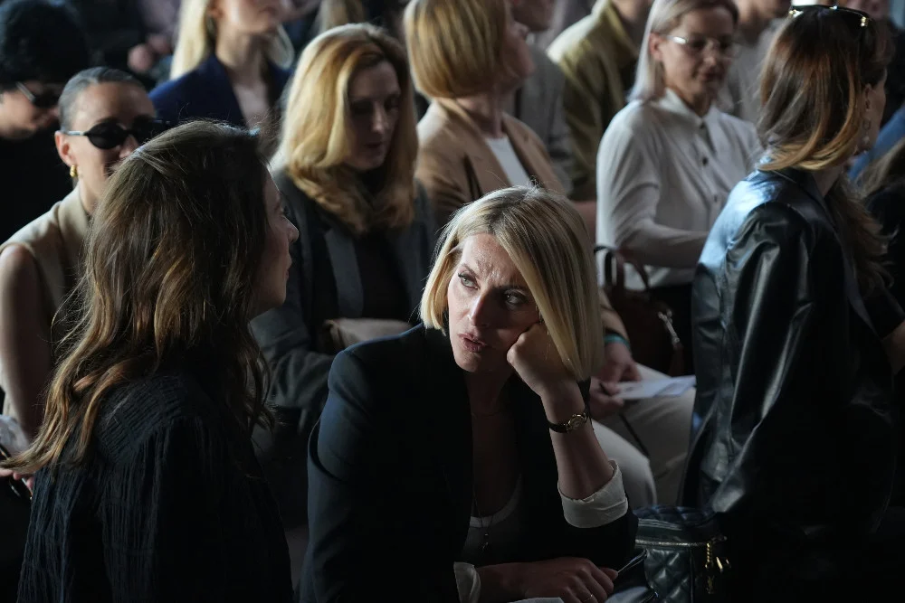 Ljetni glamur u boji koja ne prolazi nezapaženo: Anđelka Stević Žugić oduševila stajlingom na Pulskom festivalu