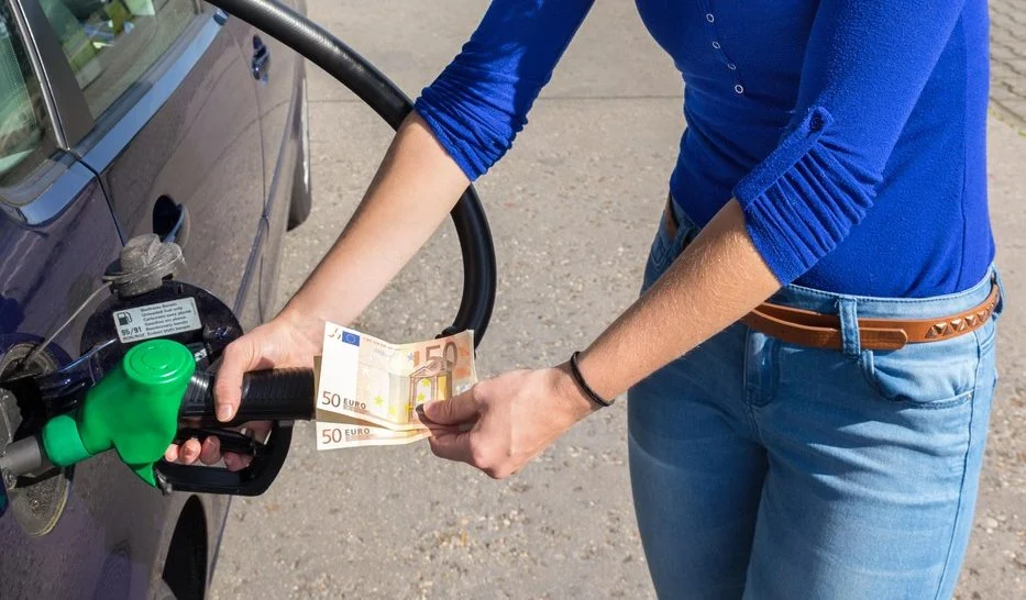 Može li se spremnik za ljetnih vrućina napuniti do vrha? Većina čini ovu opasnu pogrešku