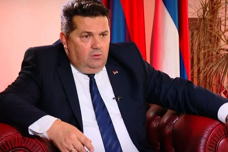 STEVANDIĆ PRIJETI IGORU CRNATKU: “I vama će doći crveni kombi!”