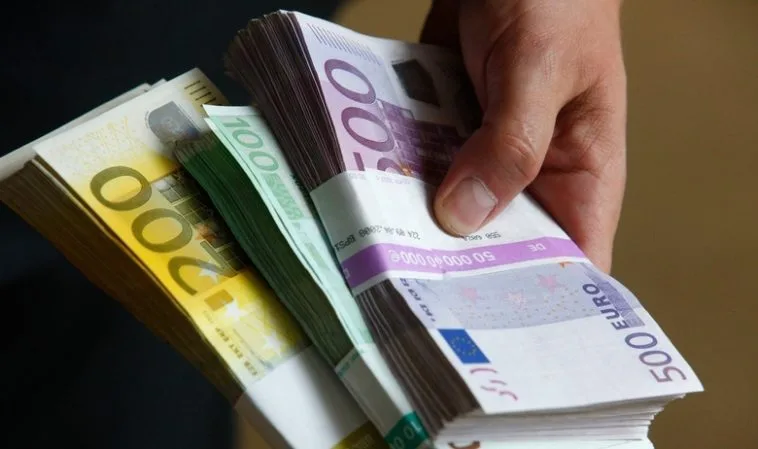 Državljanin BiH pokušao unijeti u EU veću količinu novca, platio kaznu veću od 11 hiljada eura