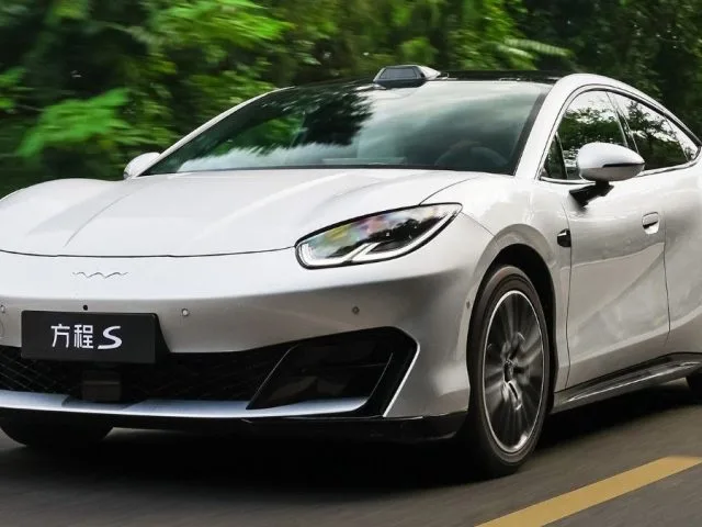 FangChengBao Formula I Liftback S i karavan S GT su prvi modeli nove serije