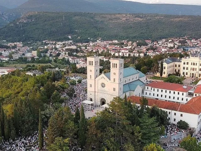 Široki Brijeg: Policajac presretnut i teško ozlijeđen dok se vraćao kući s posla