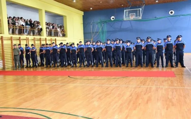 Danas 56 kadeta MUP-a Kantona Sarajevo završilo Policijsku akademiju, na obuku se sprema još 130 kandidata i raspisuje konkurs za novih 220