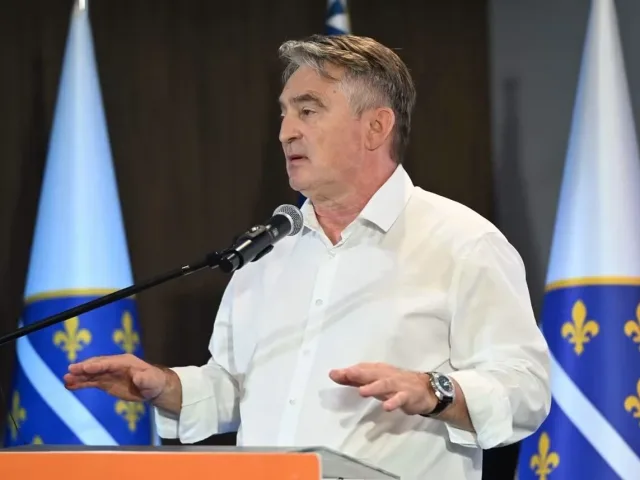 Komšić: Dirnu li u Memorijalni centar Srebrenica, sve probosanske stranke da kažu da neće praviti vlast s Dodikom