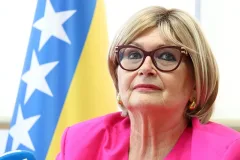 Turković odgovorila Konakoviću: “Doprinos saradnika nije skrivan, za objavljivanje dijela knjige ću vas tužiti”
