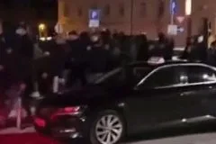 NASILJE U SPLITU: Torcida napala navijače Ajaxa na Rivi