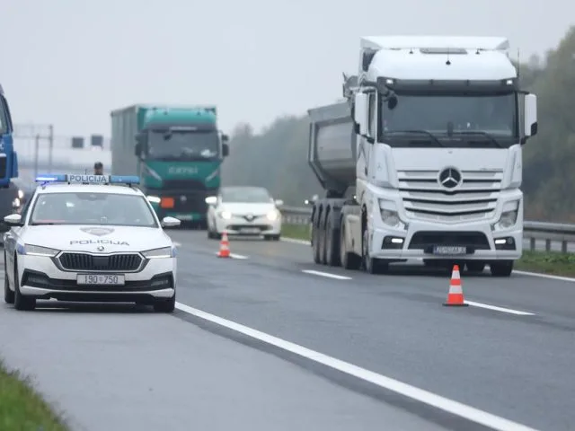 Filmska potjera u Austriji: Vozač kamiona iz BiH krivudao cestom pod utjecajem droge, zaustavio ga hrabri prolaznik