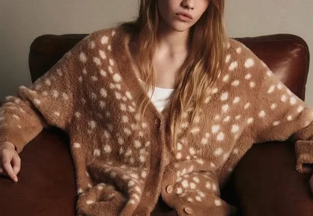 Bambi print je novi modni hit: Nježni uzorak koji je osvojio jakne, kapute i modne dodatke