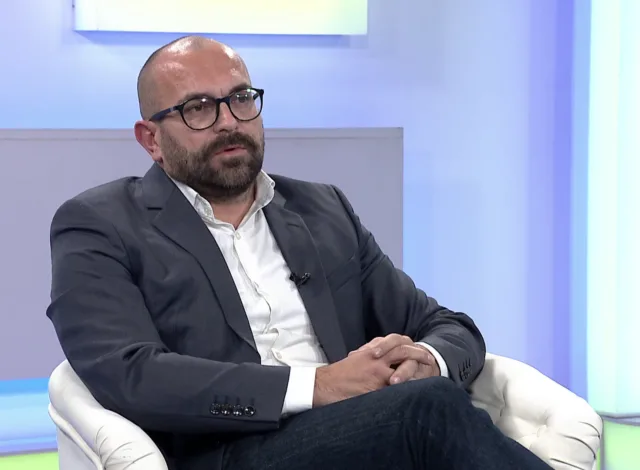 Besplatno putno osiguranje i nove pogodnosti za osiguranike u KS: Mustafa Hasaković o izmjenama uredbe i digitalizaciji