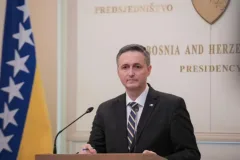 Denis Bećirović u pobjedničkom govoru: Slobodarska, antifašistička i građanska Bosna i Hercegovina je živa
