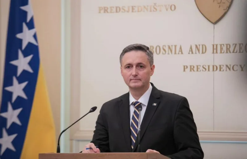 Denis Bećirović u pobjedničkom govoru: Slobodarska, antifašistička i građanska Bosna i Hercegovina je živa