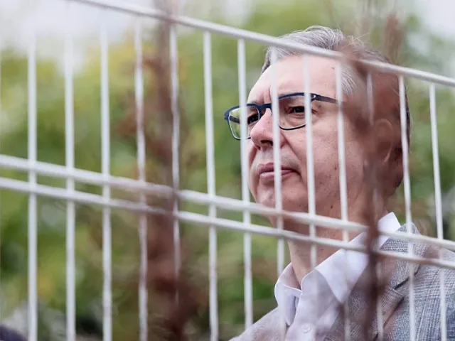 Ko vlada autokratski, pada preko noći: Zašto se promjene u Srbiji dešavaju tako brzo