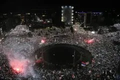 SRBIJA JE SVIMA ODRŽALA LEKCIJU IZ DEMOKRATIJE: HOĆEMO LI IZ NJE IŠTA NAUČITI?
